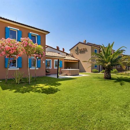 Olea Residence Пореч Екстериор снимка