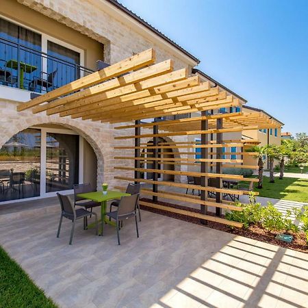 Olea Residence Пореч Екстериор снимка