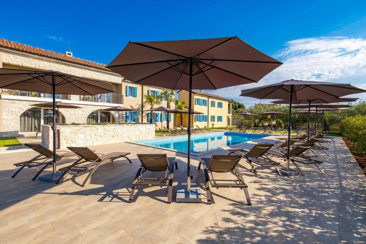 Olea Residence Пореч Екстериор снимка
