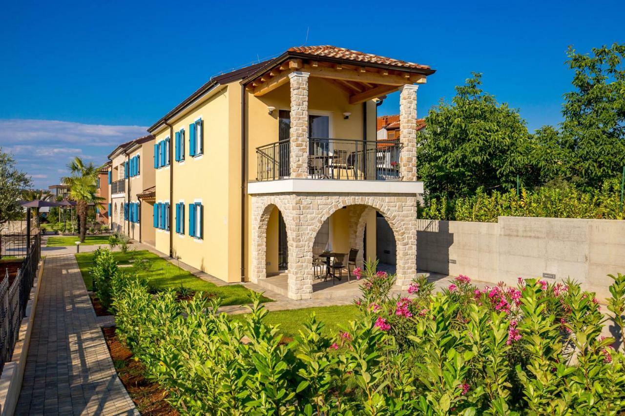 Olea Residence Пореч Екстериор снимка