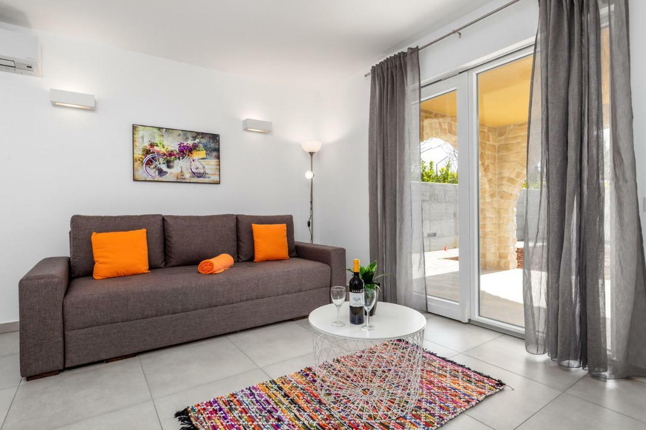 Olea Residence Пореч Екстериор снимка