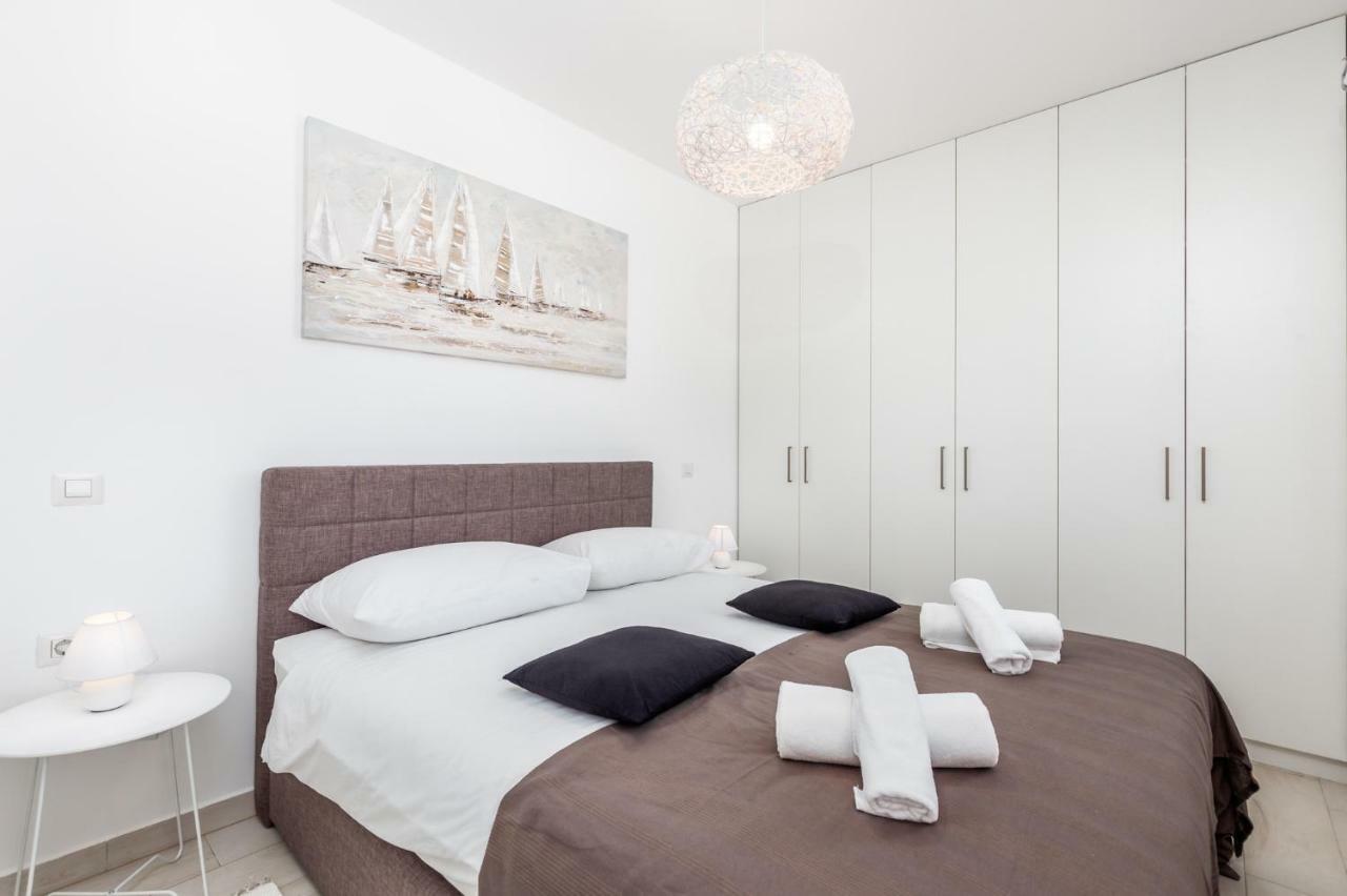 Olea Residence Пореч Екстериор снимка