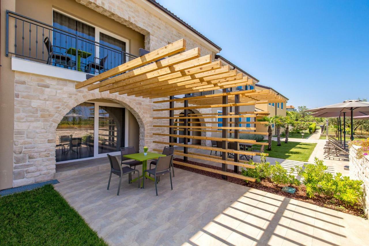 Olea Residence Пореч Екстериор снимка